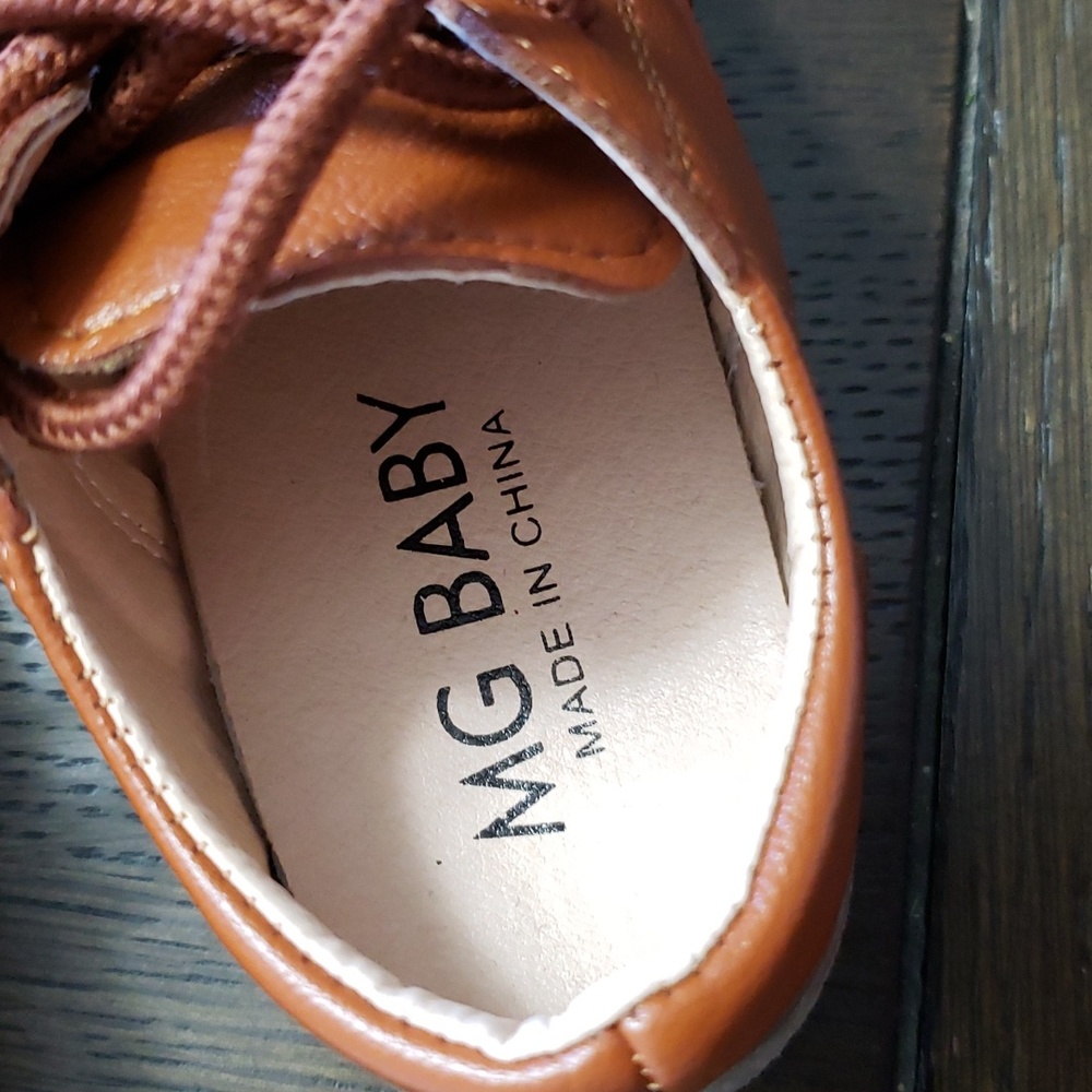Shoes - Picture 2 of 7